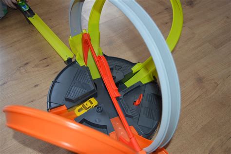 Playdays And Runways Review Hot Wheels Roto Revolution