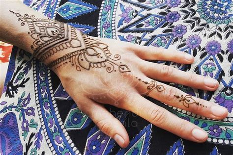 Ideen Wie Sie Ein Henna Tattoo Selber Machen Henna Tattoo