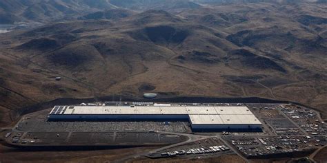 Tesla Plans 3 6 Billion Factory Expansion In Nevada