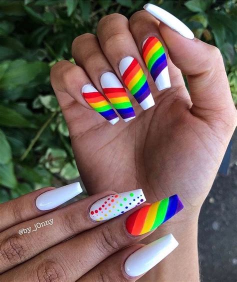 Ombre Pride Nails Keraneeds