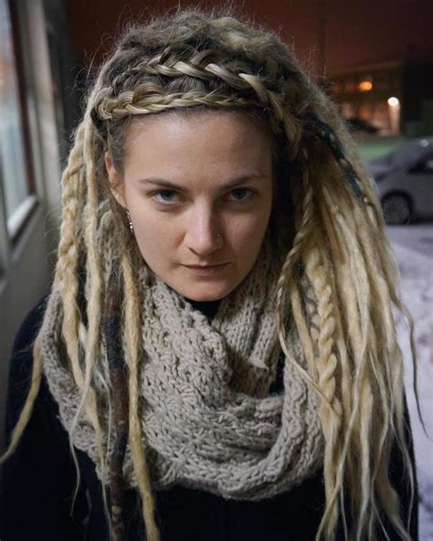 30 Creative Dreadlock Styles For Girls And Women Dreadlocks Girl