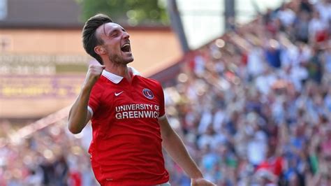 Defender Morgan Fox joins Sheff Wed from Charlton | Football News | Sky ...