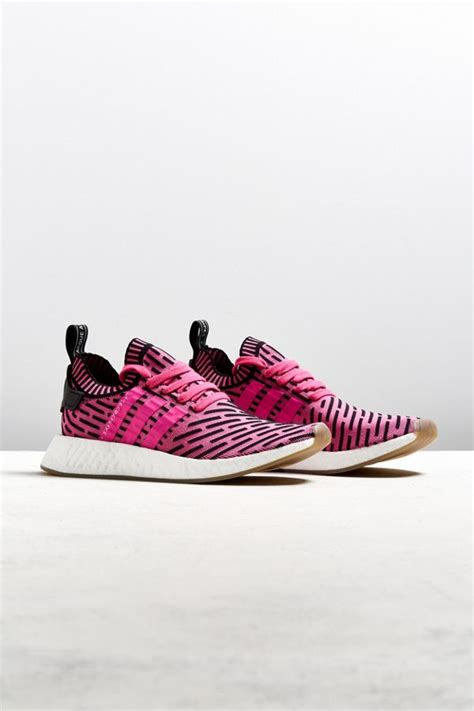 adidas NMD R2 Primeknit Sneaker | Urban Outfitters