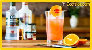 Sex on the Beach cóctel Ingredientes receta e historia del cóctel