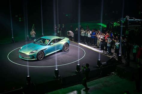 Introducing The Aston Martin DB12 The World S First Super Tourer