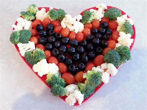 Valentine Veggie Tray Valentines Snacks Valentines Healthy Snacks