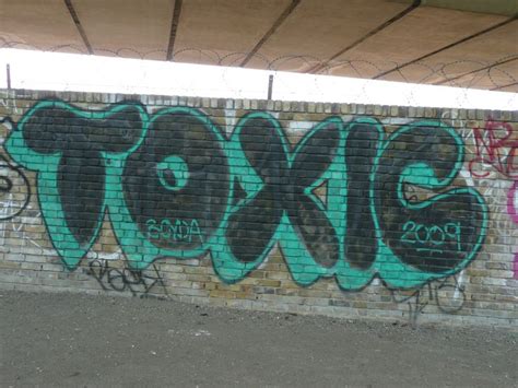 Toxic Grafetti Graffiti Street Art Neon Signs