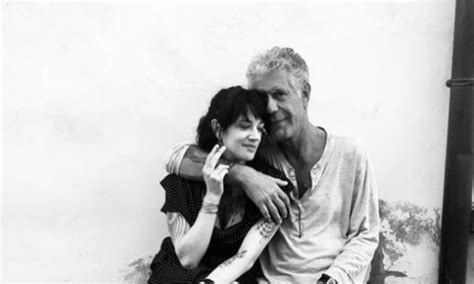 Anthony Bourdain Chi Era L Ex Di Asia Argento Et Carriera Libri