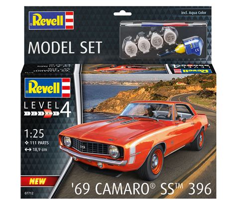 69 Chevrolet Camaro SS 396 Model Set 1 25 67712 REVELL