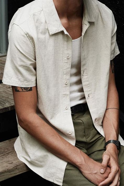 40 Men Outfits With A Short Sleeve Button Down Styleoholic