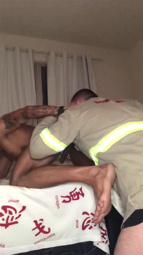 Inked Hunk With Horny Worker Boyfriendtv