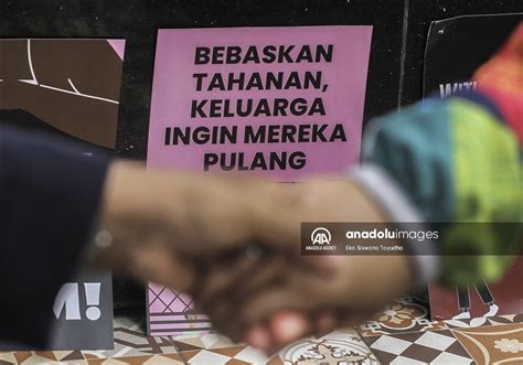 Demonstrasi Menentang Otoritas Imigrasi Malaysia Di Jakarta Anadolu