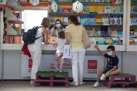 Fotos Feria del Libro 2021 en imágenes Cultura EL PAÍS