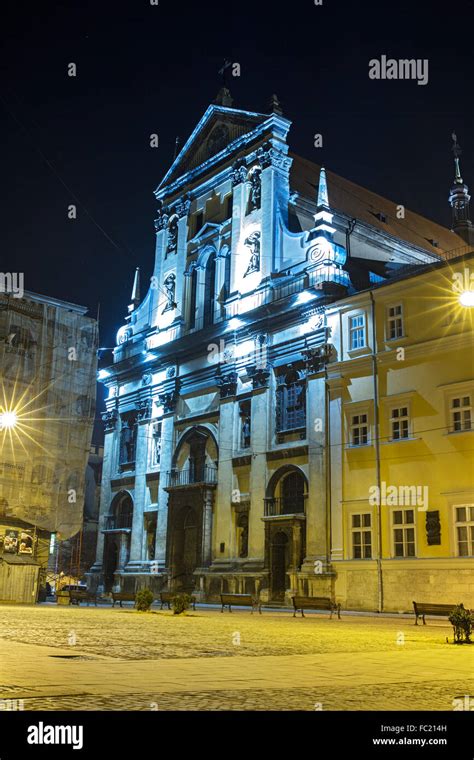 Old town lviv hi-res stock photography and images - Alamy