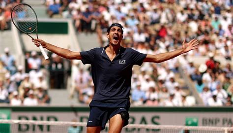 Roland Garros Lorenzo Sonego S Miraculous Feat Andrey Rublev