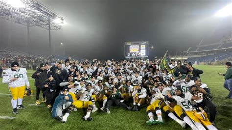 St. Edward wins 3rd OHSAA D-I football crown in a row | wkyc.com