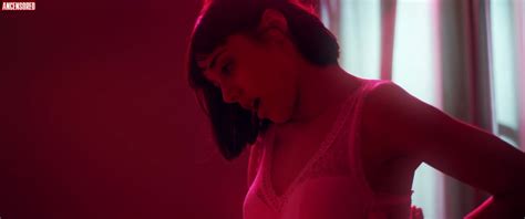 Júlia Molins nude pics seite 1