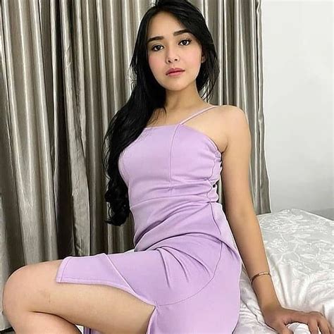 Wanita Cantik On Twitter Vote