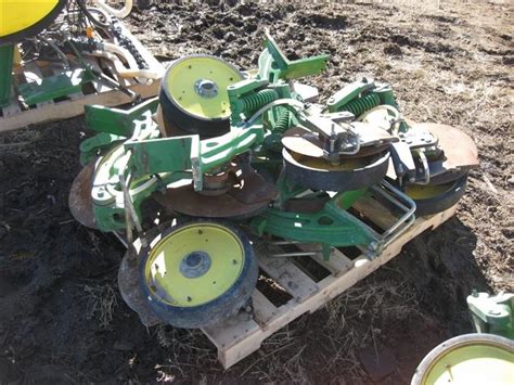 John Deere 12 Row Planter Starter Fertilizer System Bigiron Auctions