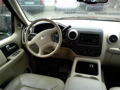 2006 Ford Expedition Interior Dimensions