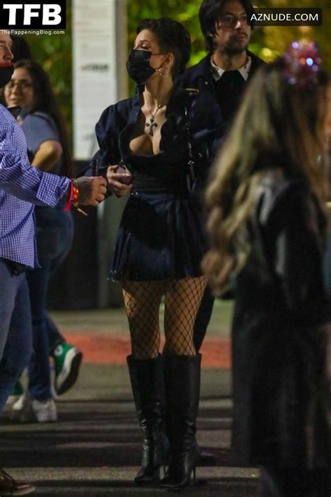 Halsey Sexy Seen Flaunting Her Hot Cleavage At The Love On Tour Concert In Los Angeles Aznude