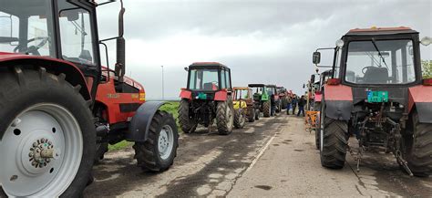 Protesti Poljoprivrednika Po Inju Blokade Puteva Do Ispunjenja Zahteva