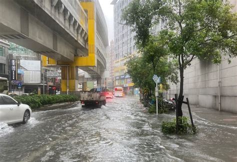 雨彈狂襲！新北市「雨量破百毫米」只花2小時 8縣市豪雨特報 天氣速報 生活 Nownews今日新聞