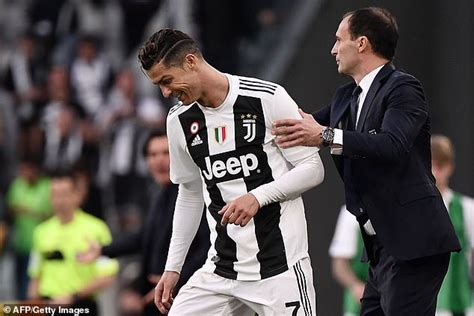 Cristiano Ronaldo Wins Serie A Player Of The Year And Says Goodbye To