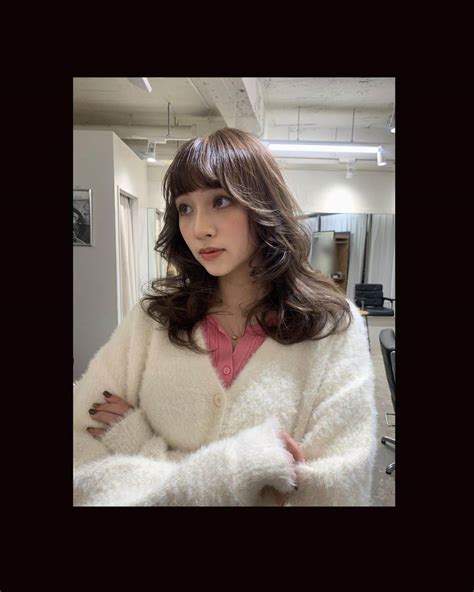 長谷川美月さんのインスタグラム写真 長谷川美月instagram「髪の毛とーっても可愛くなりました🫘🤍 Sucrry 」1月24