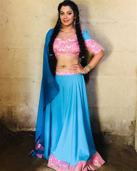 Nidhi Jha Navel Show Photo Bhojpuri Actress Actresses Popular Actresses