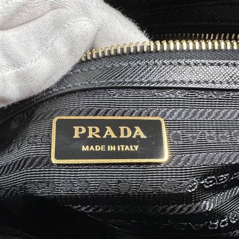 極美品 Prada プラダ ガレリア ハンドバッグ サフィアーノ 三角プレート メルカリ