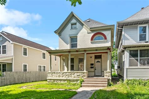 601 Case Ave Saint Paul Mn 55130 Mls 6364931 Redfin