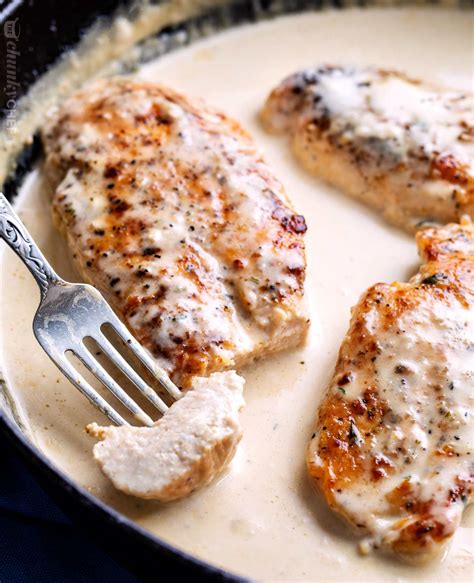 One Pan Creamy Garlic Chicken Breasts Quick Easy The Chunky Chef