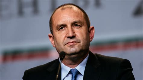 Bulgarian PM Resigns As Pro-Russia General Wins Presidency