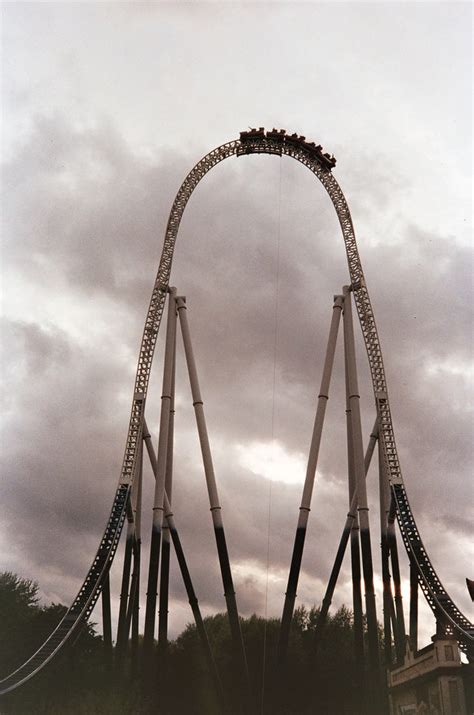 Roller Coaster Drop Pictures, Photos, and Images for Facebook, Tumblr, Pinterest, and Twitter