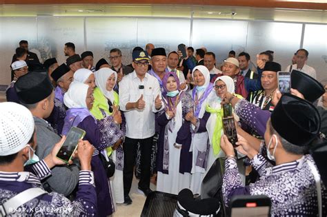 Menhub Tinjau Bandara Juanda Memastikan Kesiapan Angkutan Penerbangan Haji