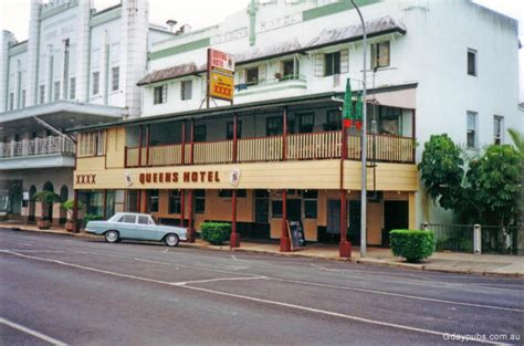 Queens Hotel in Innisfail