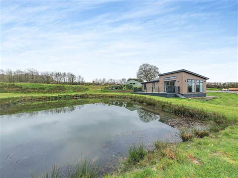 Surrey Hot Tub Breaks Log Cabins Lodges Glamping