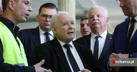 Poleciały głowy za bunt w małopolskim PiS ie Jarosław Kaczyński