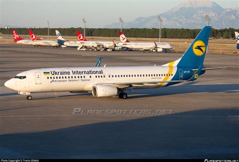 Ur Uia Ukraine International Airlines Boeing Kv Wl Photo By