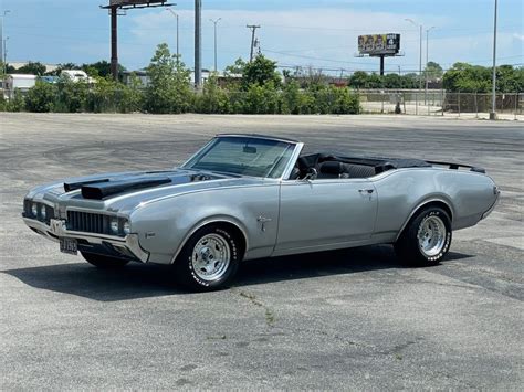 Oldsmobile Cutlass Midwest Car Exchange