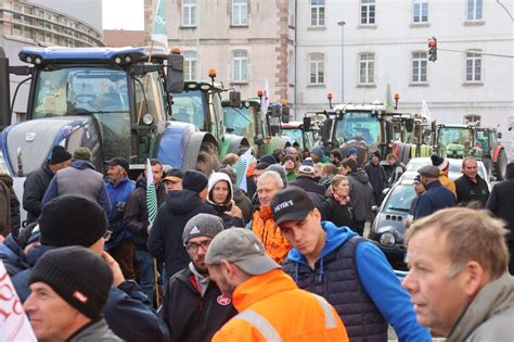 Strasbourg Pas De Transition Sous Pression 250 Agriculteurs En