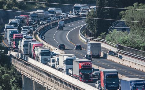 Incidente In A Fino A Chilometri Di Coda Tra Incisa E Firenze Sud