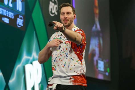 Darts Wm Florian Hempel Gewinnt Auftaktmatch Gegen Dylan Slevin