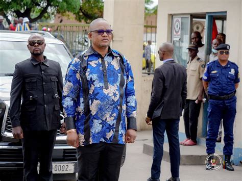 Kinshasa Bavure Polici Re Kimbaseke Le Vpm De L Int Rieur Et