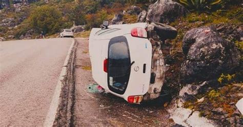 Menor Resulta Lesionado Al Volcar Autom Vil