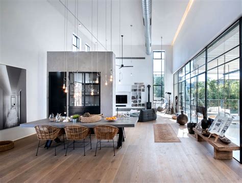 L-Shaped House with Functional Interior by Neuman Hayner Architects - InteriorZine