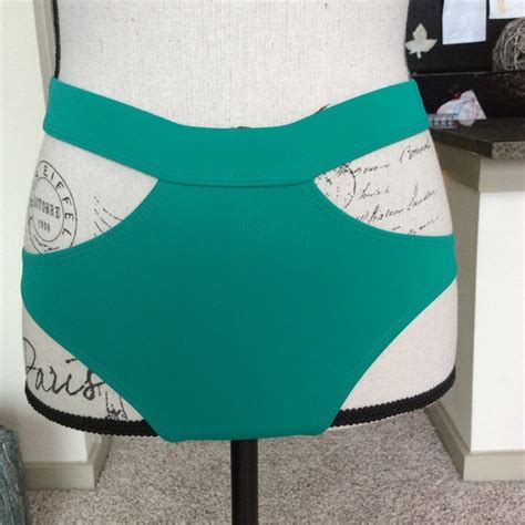 Icon Swim Swim Flutter Top Bikini Poshmark