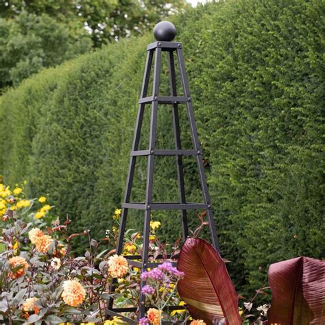 Grand Pyramid Obelisk In Matt Black Harrod Horticultural Garden