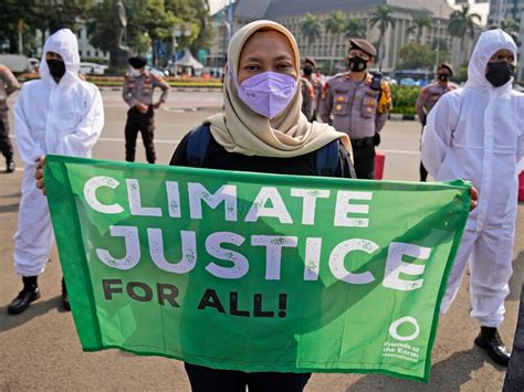 Hundreds Protest Indonesias Cop26 Reversal On Deforestation Climate